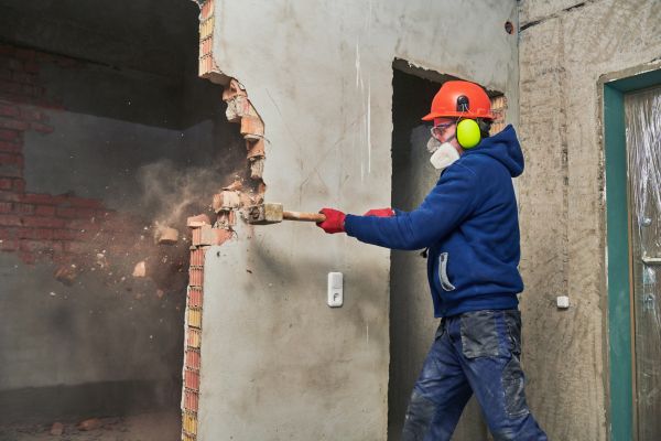 Concrete Wall Demolition in Baton Rouge